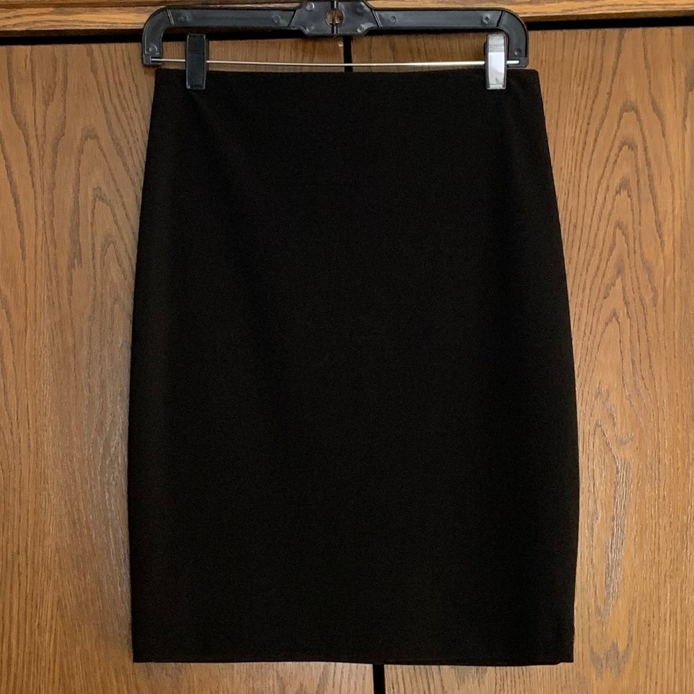 {Joseph Ribkoff} EUC Pencil Skirt